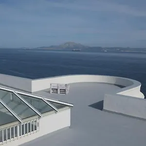 Gasthof Floating House